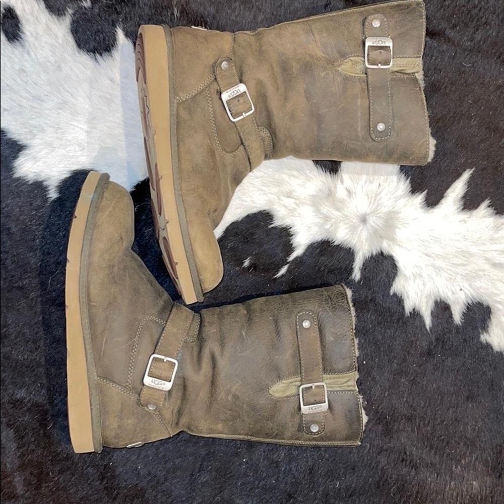 UGG Australia Kensington Boot Toast/Olive Green